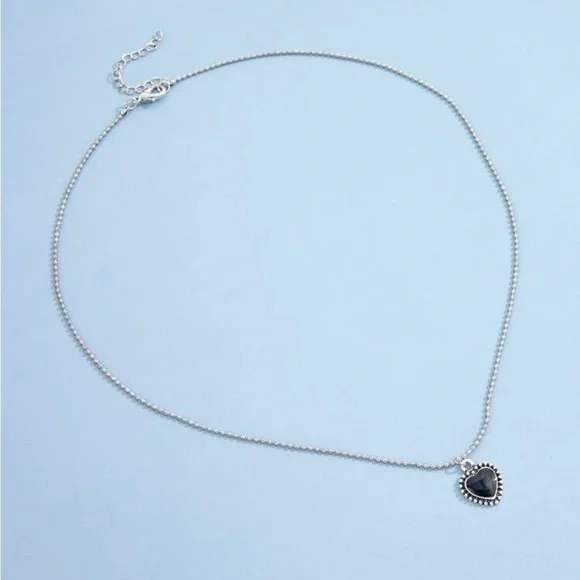 On hold// Black Heart Silver Chain Necklace - Picture 2 of 4